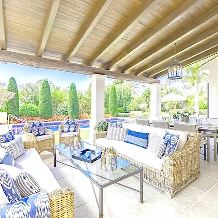 Διαμέρισμα Magnificent Family House Summer